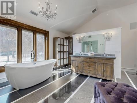 43 Woodland Acres Crescent Vaughan ON L6A 1G1