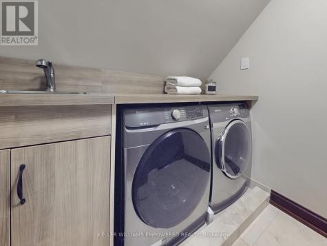 43 Woodland Acres Crescent Vaughan ON L6A 1G1