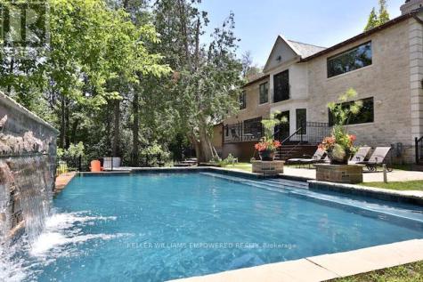 43 Woodland Acres Crescent Vaughan ON L6A 1G1