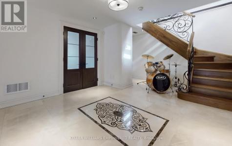 43 Woodland Acres Crescent Vaughan ON L6A 1G1