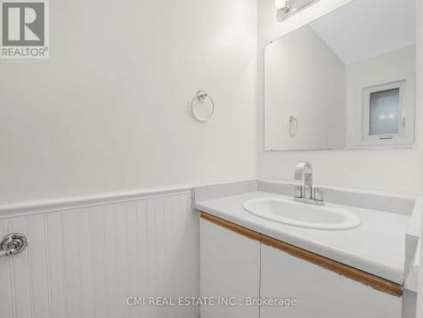 29 Paulander Drive Kitchener ON N2M 5L2