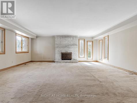 4282 Vivian Road Whitchurch-stouffville ON L4A 1Z2