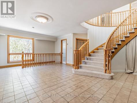 4282 Vivian Road Whitchurch-stouffville ON L4A 1Z2