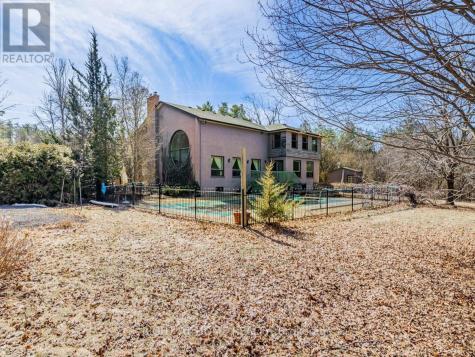 4282 Vivian Road Whitchurch-stouffville ON L4A 1Z2
