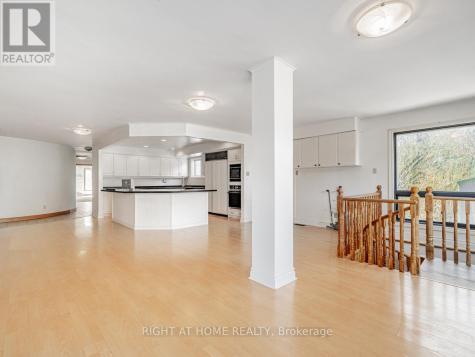4282 Vivian Road Whitchurch-stouffville ON L4A 1Z2