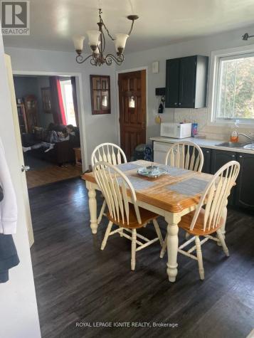 812 Chelsea Crescent Cornwall ON K6H 6Y4