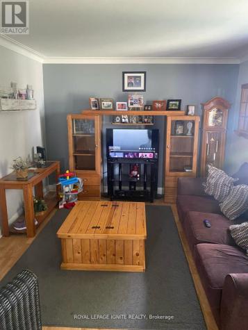 812 Chelsea Crescent Cornwall ON K6H 6Y4