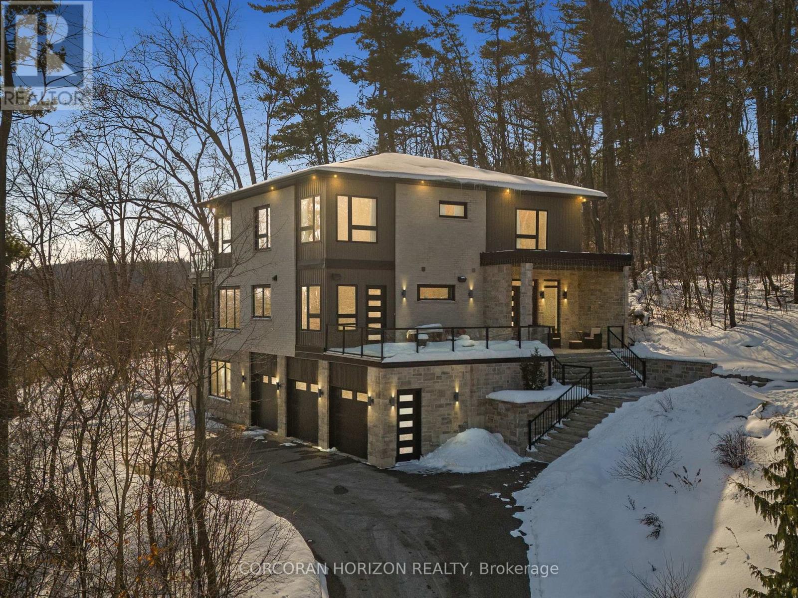 111 Grand Ridge Drive Cambridge ON N1S 4E4