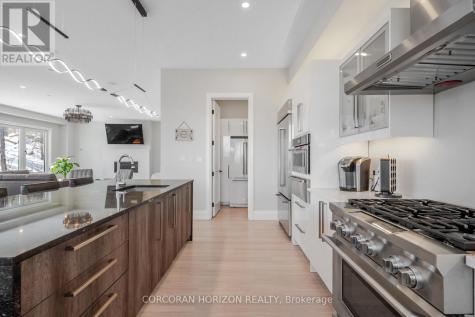 111 Grand Ridge Drive Cambridge ON N1S 4E4