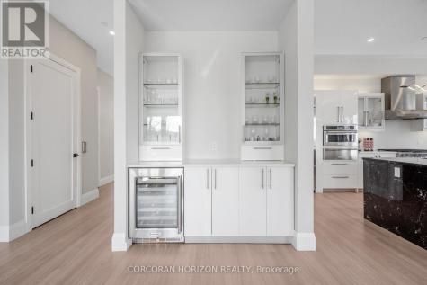 111 Grand Ridge Drive Cambridge ON N1S 4E4