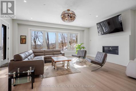 111 Grand Ridge Drive Cambridge ON N1S 4E4