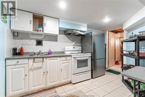 562 Dougall Windsor ON N9A 4P6