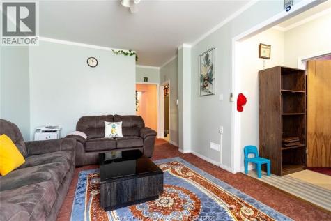 562 Dougall Windsor ON N9A 4P6