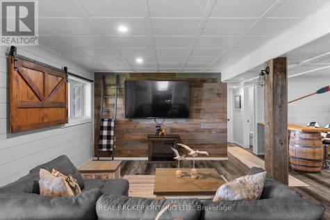 241 Eight Mile Point Oro-medonte ON L3V 6H1