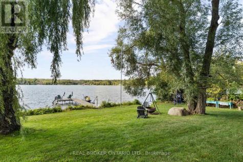 241 Eight Mile Point Oro-medonte ON L3V 6H1