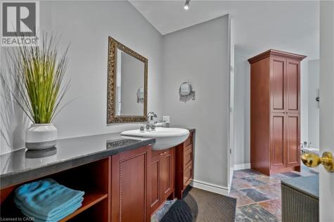 1 Brown Avenue Cambridge ON N1R 5S3