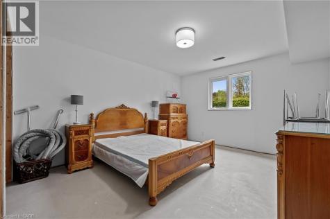 1 Brown Avenue Cambridge ON N1R 5S3