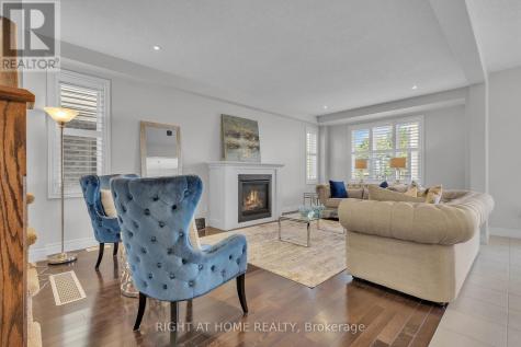 321 Carriage Way Waterloo ON N2K 0C2