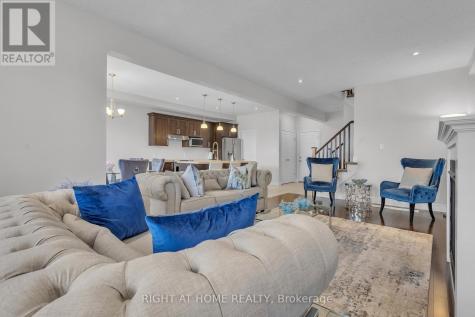 321 Carriage Way Waterloo ON N2K 0C2