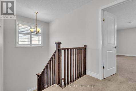 321 Carriage Way Waterloo ON N2K 0C2