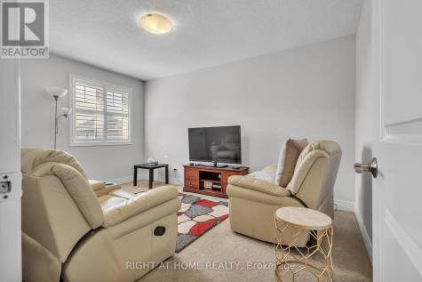 321 Carriage Way Waterloo ON N2K 0C2