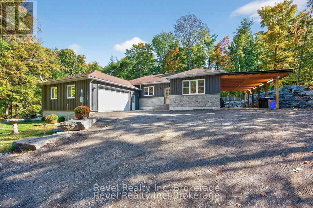 683 Lafontaine Road West Tiny ON L9M 0L6