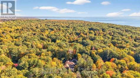 683 Lafontaine Road West Tiny ON L9M 0L6