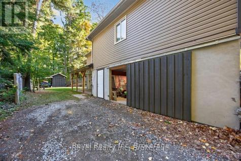683 Lafontaine Road West Tiny ON L9M 0L6