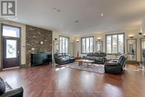 13231 Kennedy Road Whitchurch-stouffville ON L4A 7X5