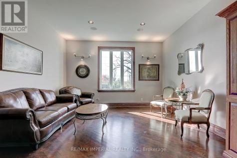 13231 Kennedy Road Whitchurch-stouffville ON L4A 7X5