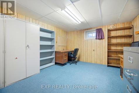 107 Archdekin Drive Brampton (queen Street Corridor) ON L6V 1Y8