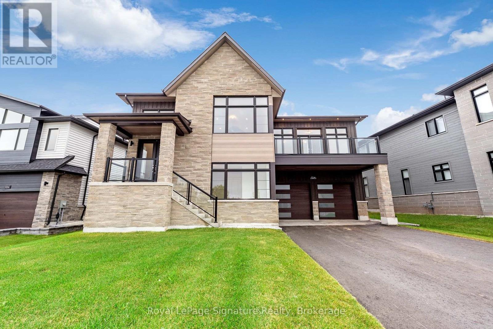 124 Dorothy Drive Blue Mountains ON N0H 1J0