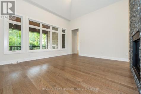 124 Dorothy Drive Blue Mountains ON N0H 1J0