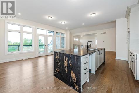 124 Dorothy Drive Blue Mountains ON N0H 1J0
