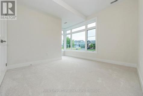 124 Dorothy Drive Blue Mountains ON N0H 1J0