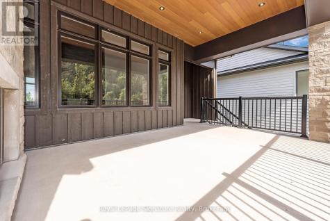 124 Dorothy Drive Blue Mountains ON N0H 1J0