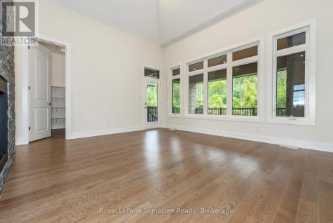 124 Dorothy Drive Blue Mountains ON N0H 1J0