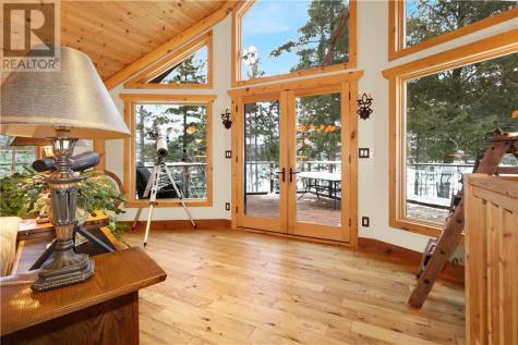 28 Beaver Pond Road Elliot Lake ON P5A 2J7