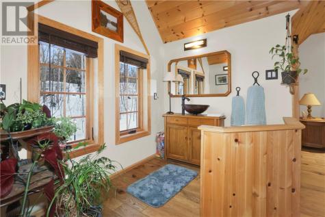 28 Beaver Pond Road Elliot Lake ON P5A 2J7