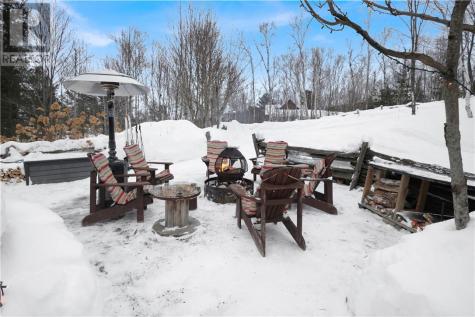 28 Beaver Pond Road Elliot Lake ON P5A 2J7