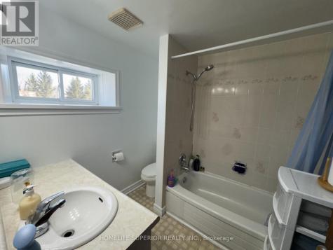 98 Paul Drive Lanark Highlands ON K0G 1K0