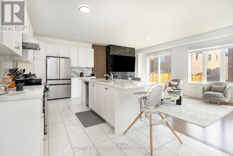 35 Petch Avenue Caledon ON L7C 4J7