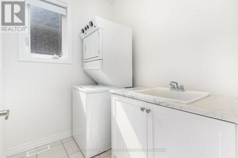 35 Petch Avenue Caledon ON L7C 4J7