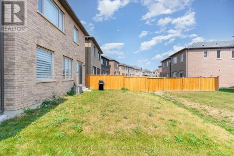 35 Petch Avenue Caledon ON L7C 4J7