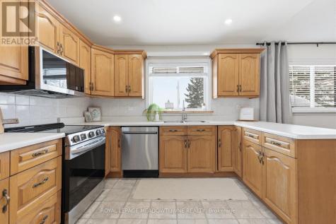 61 Aldred Drive Scugog ON L9L 1B4