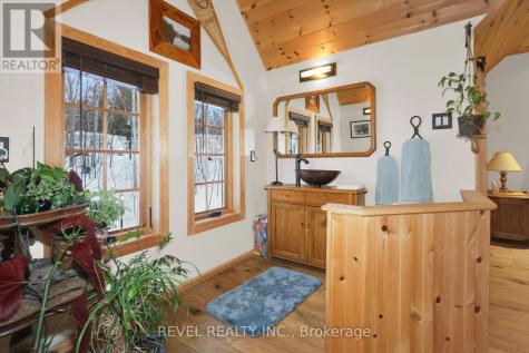 28 Beaver Pond Road Elliot Lake ON P5A 2J7