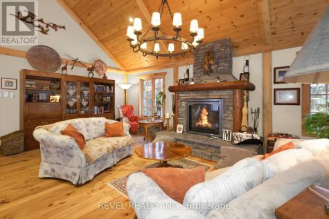 28 Beaver Pond Road Elliot Lake ON P5A 2J7