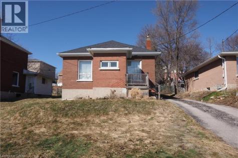 19 Paisley Heights Cambridge ON N1R 1B4