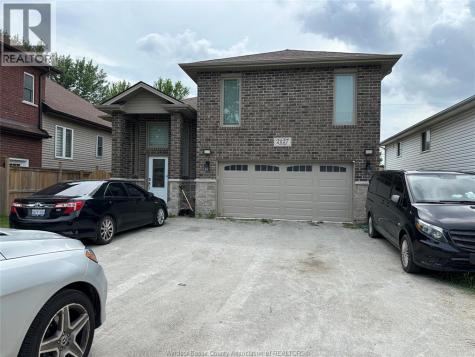 2127 Dominion Boulevard Windsor ON N9B 3H8