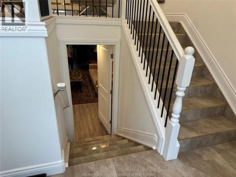 2127 Dominion Boulevard Windsor ON N9B 3H8